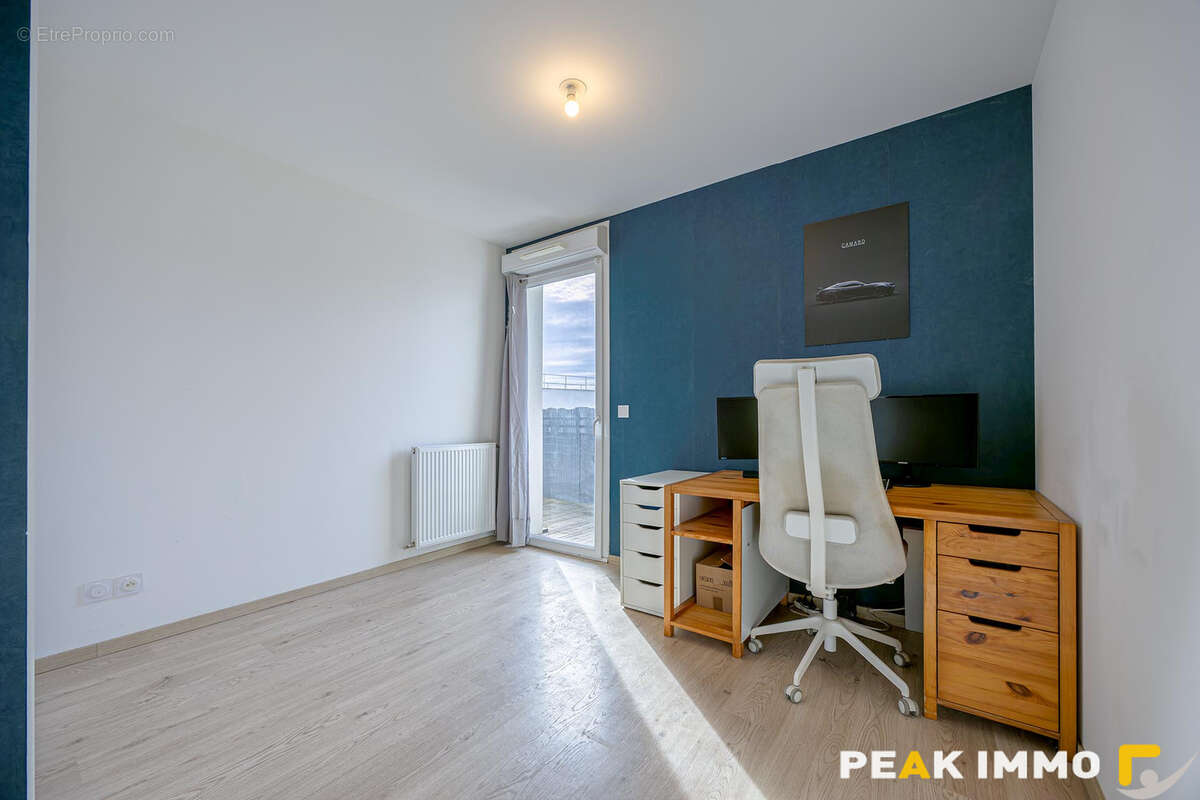Appartement à SALES