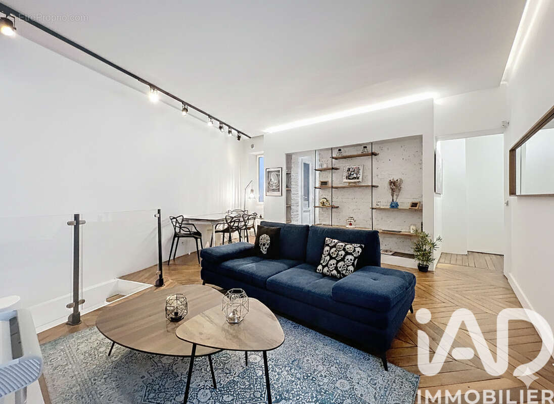 Photo 4 - Appartement à PARIS-8E