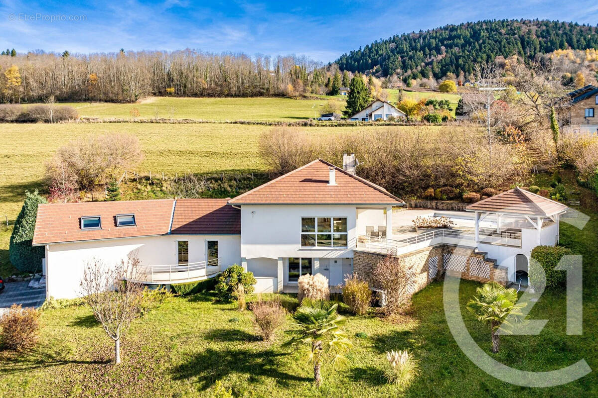 Maison à SAINT-MARTIN-D&#039;URIAGE