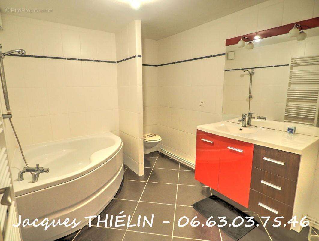 Maison à LONGUE-JUMELLES