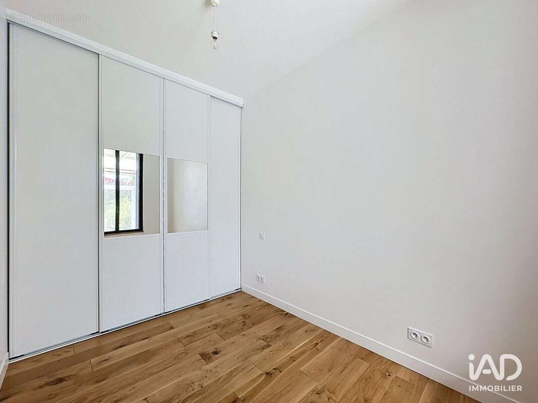 Maison 80 m² à La Rochelle  - photo 4