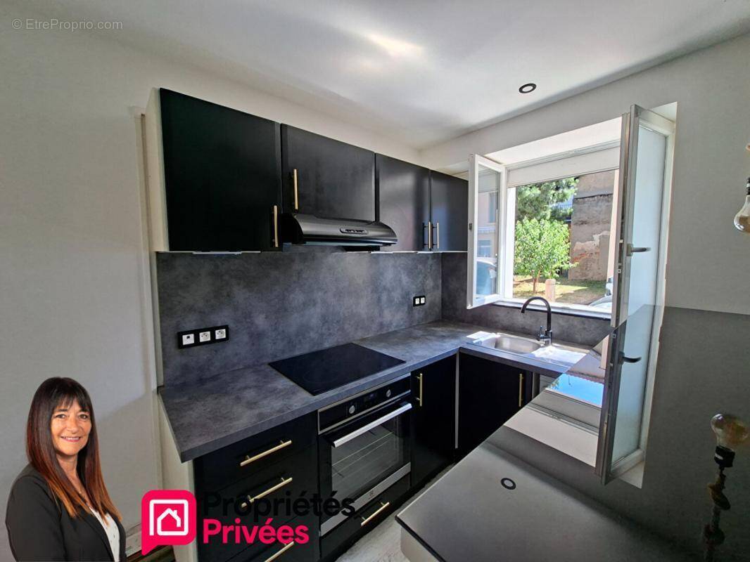 Appartement à LE COTEAU