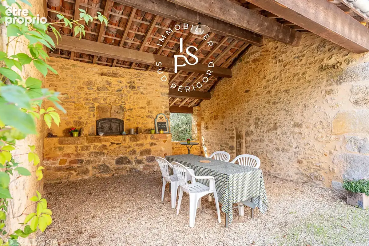 Maison en pierre avec piscine et dépendances - Lacapelle Biron - photo 15