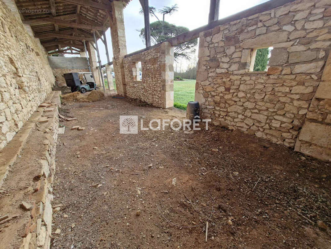 Maison à CASTELNAU-DE-MONTMIRAL