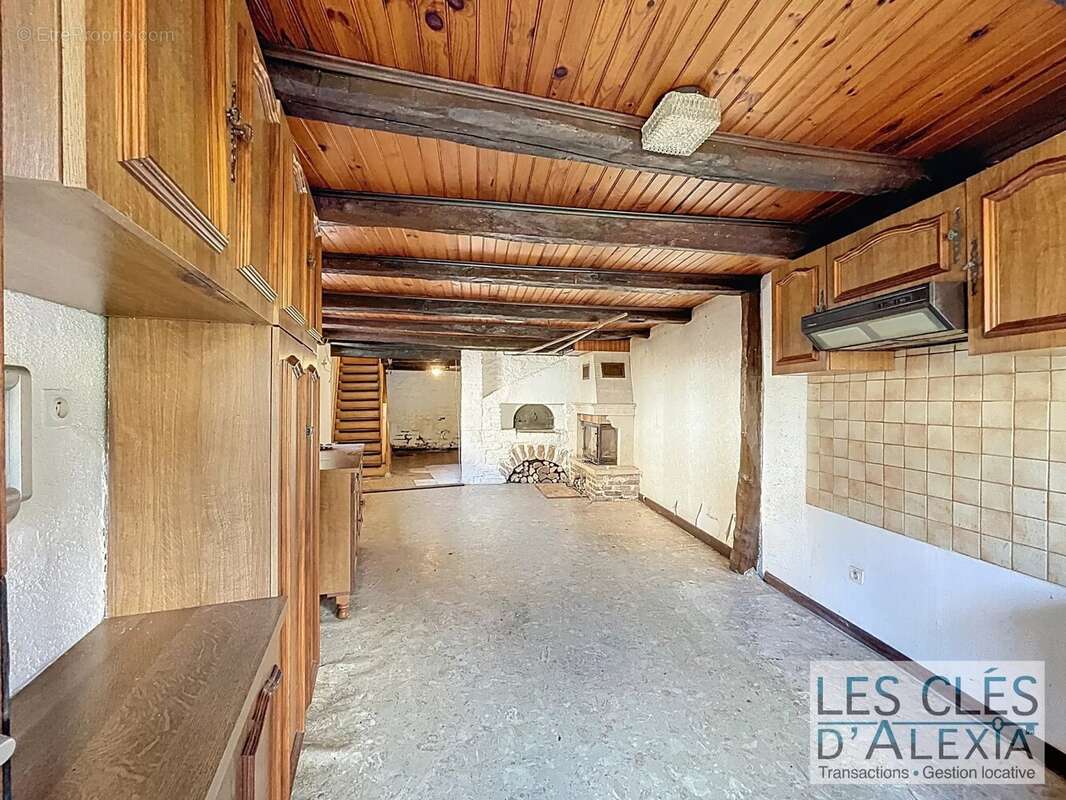 Appartement à JOUDES