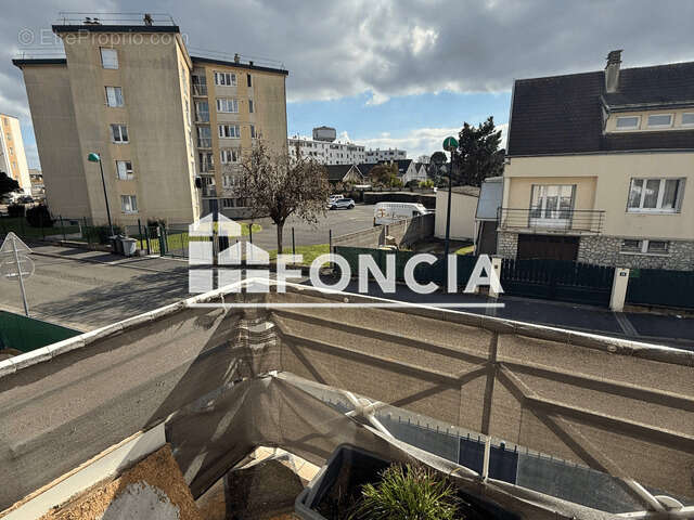 Appartement à SAINT-JEAN-DE-BRAYE