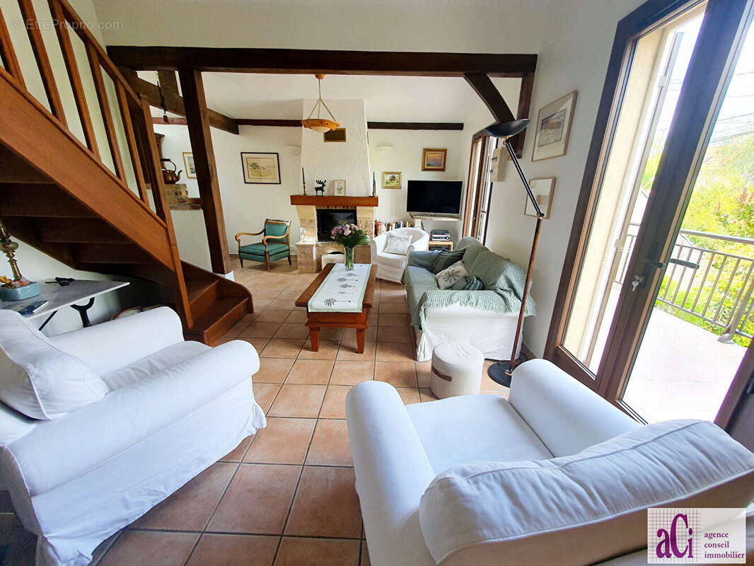 Maison à L'HAY-LES-ROSES