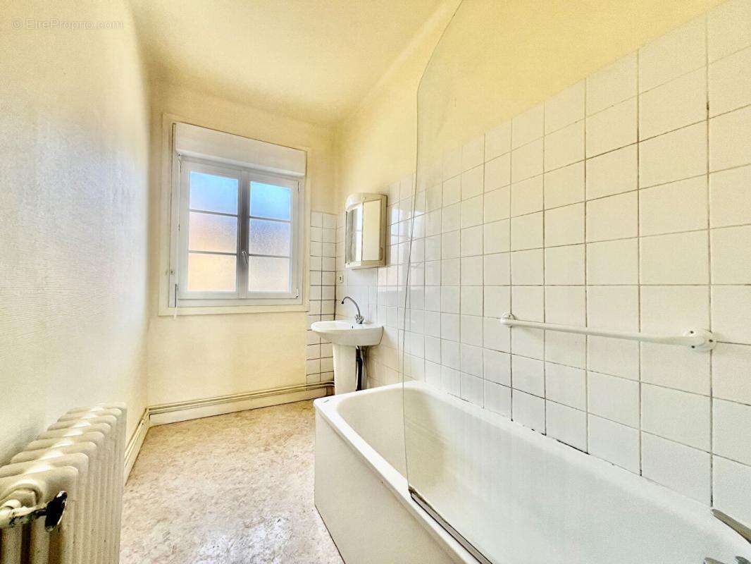 Appartement à FALAISE