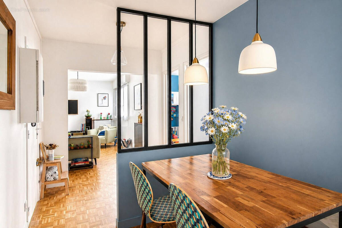 Appartement à PARIS-14E