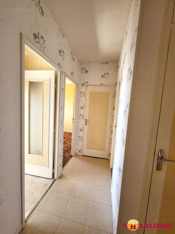 Appartement à SAINT-JUNIEN