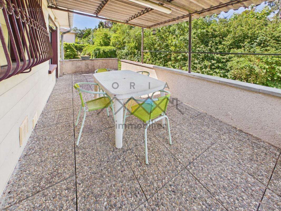 Maison 146 m² à Sainte-Ruffine  - photo 18