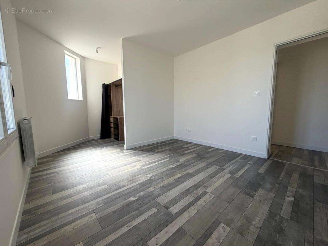 Maison 4 pièces / 94 m² / 189 000 EUR / VIELMUR-SUR-AGOUT - photo 12