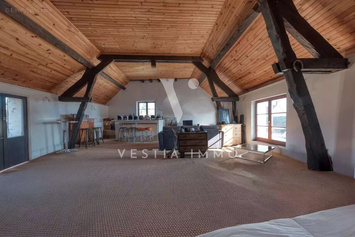 Commerce à PRUNAY-EN-YVELINES