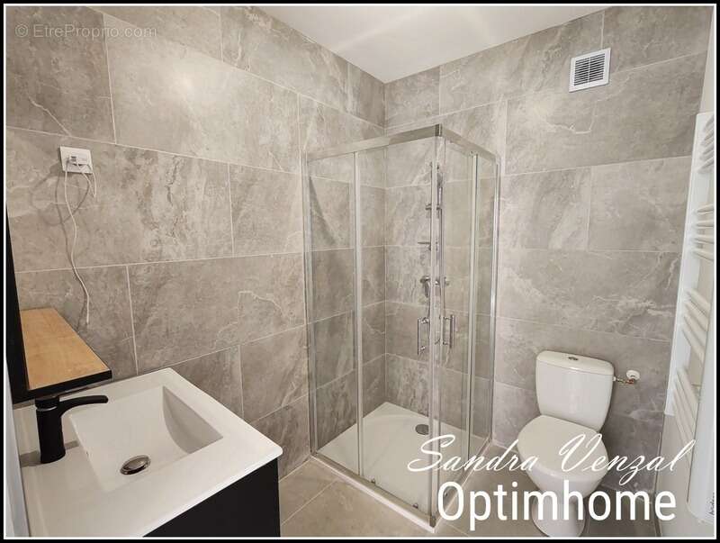 Appartement à VOLONNE