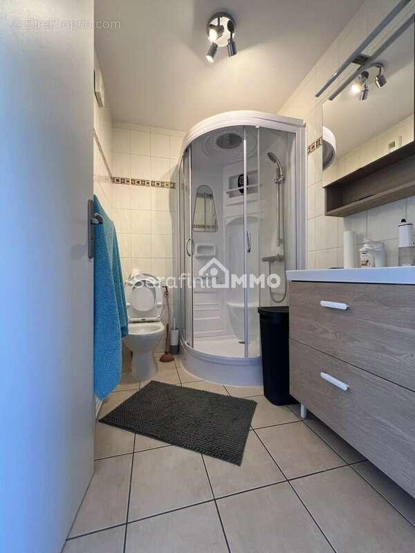 Appartement à POISY