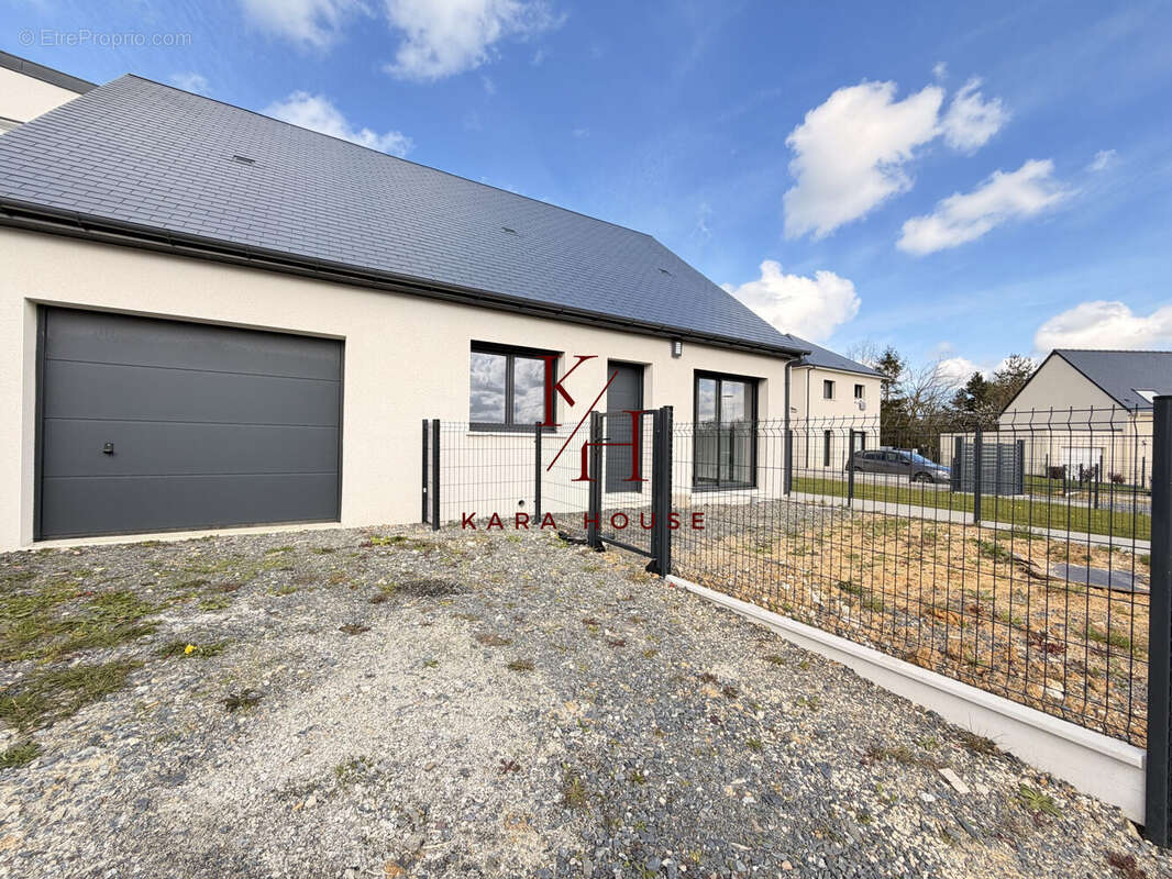 Maison à ESQUAY-SUR-SEULLES