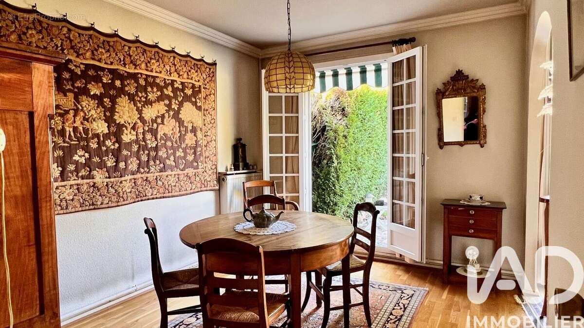 Photo 5 - Maison à VERT-SAINT-DENIS