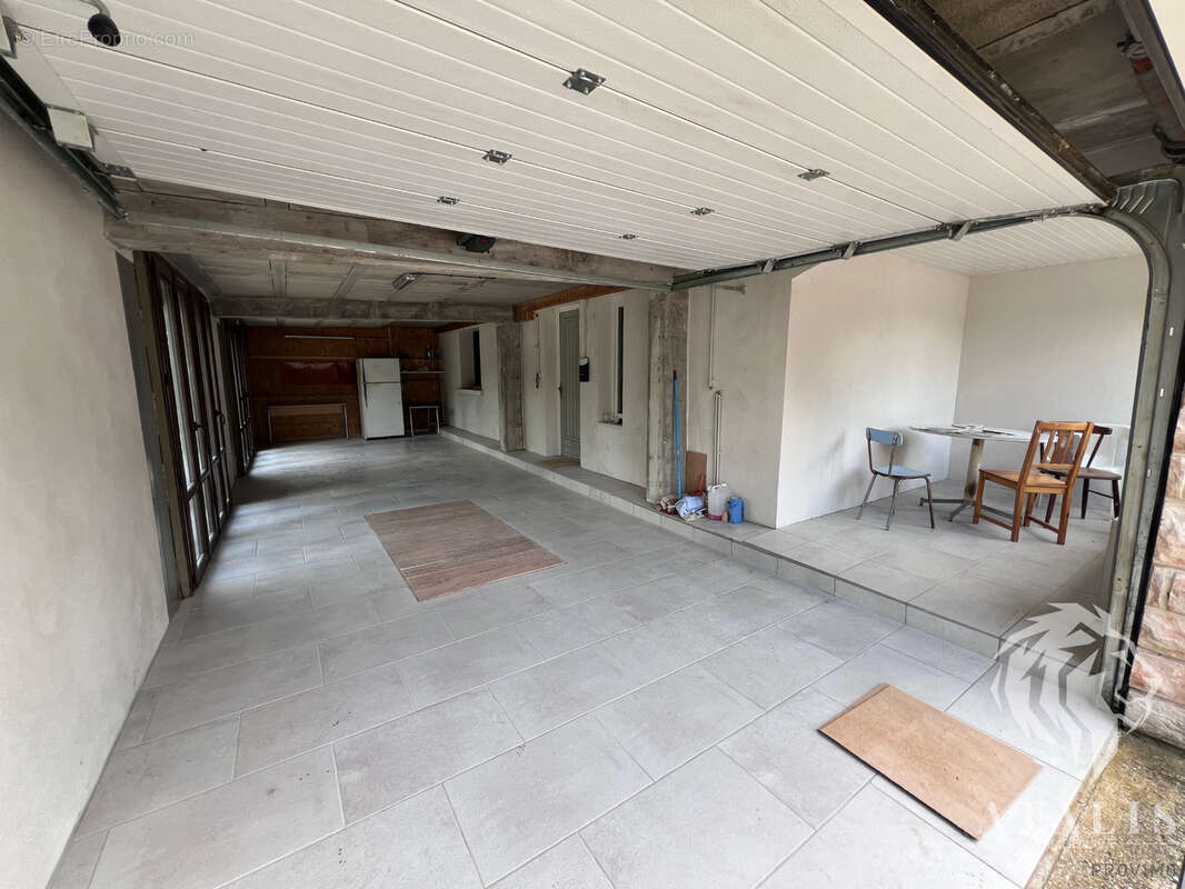 Maison à SAINT-VERAND