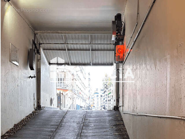 Parking à PARIS-19E