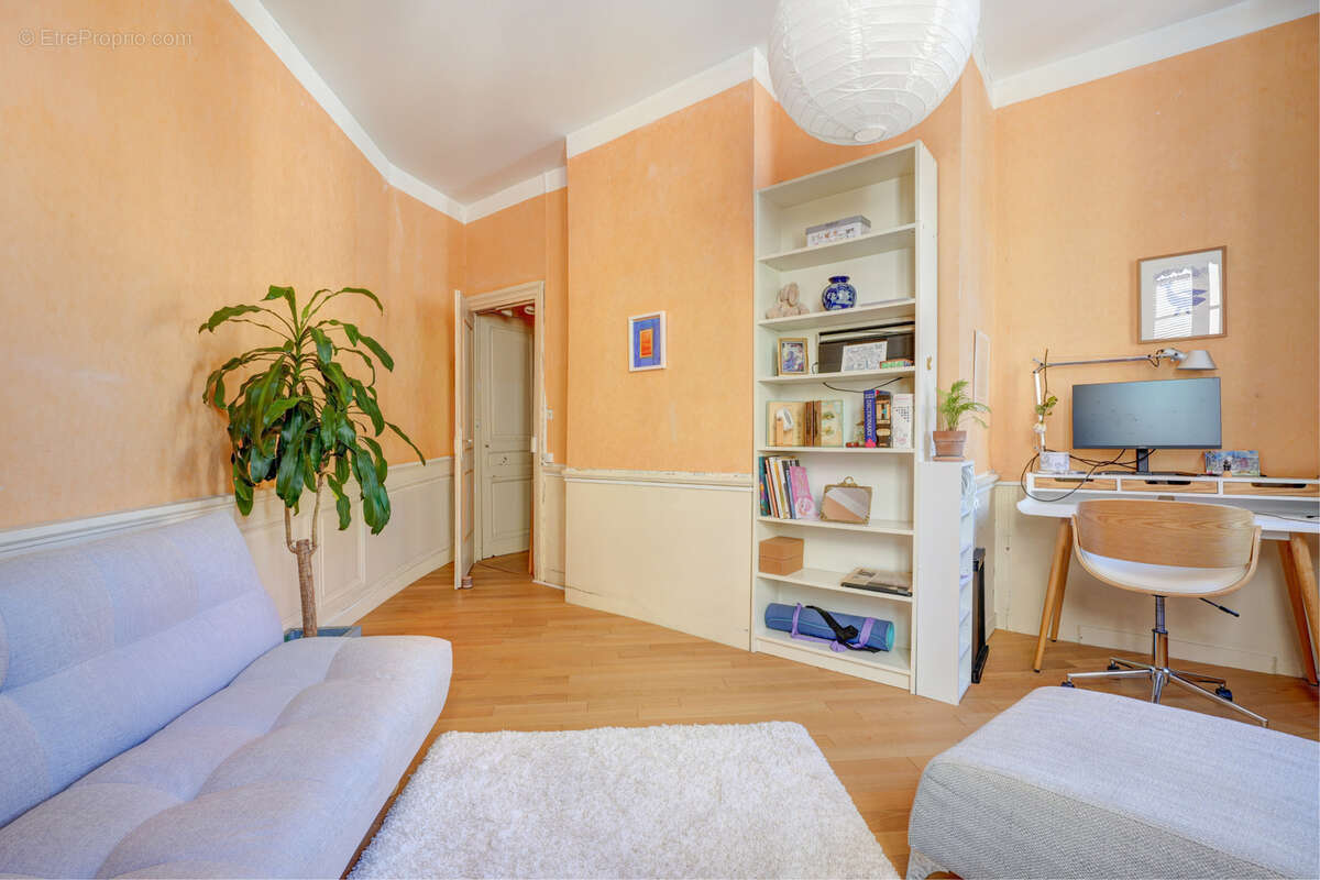 Lyon 1 - Place du Forez  - Superbe T6 de 179 m2 - photo 6