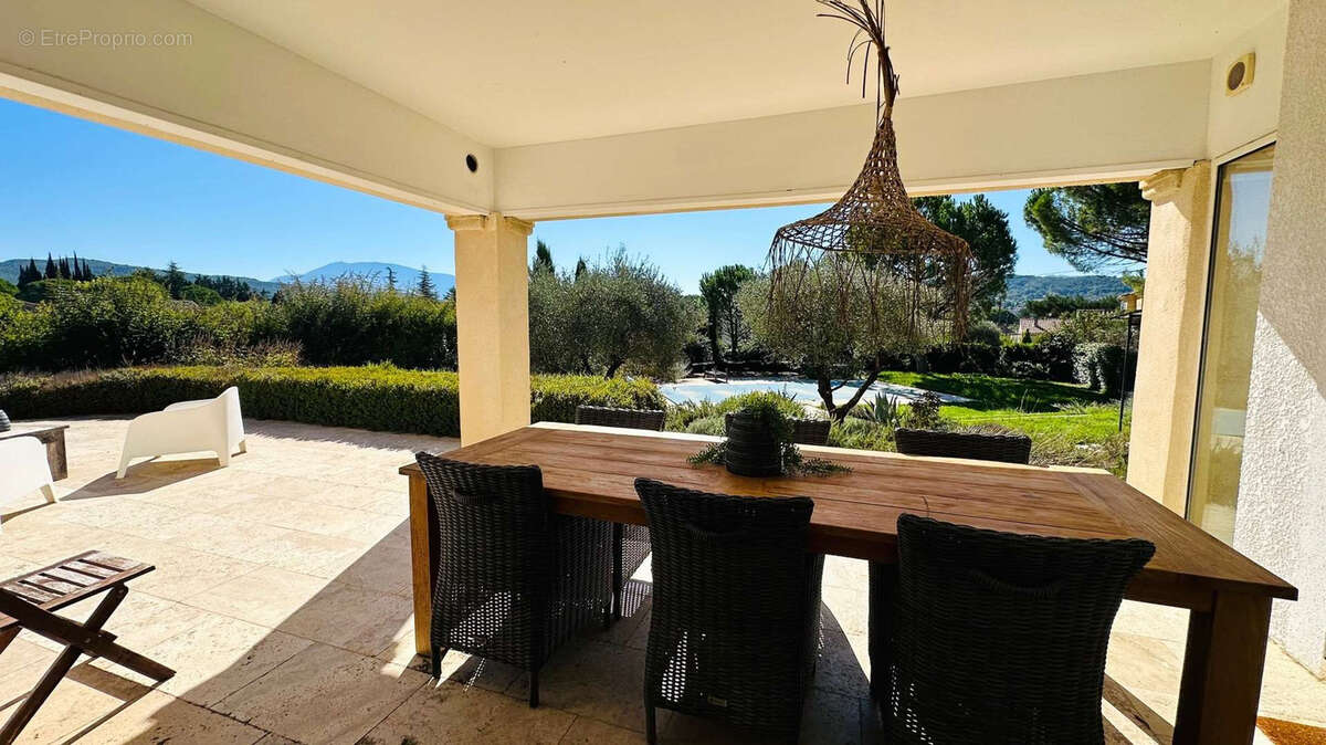 Maison à VAISON-LA-ROMAINE