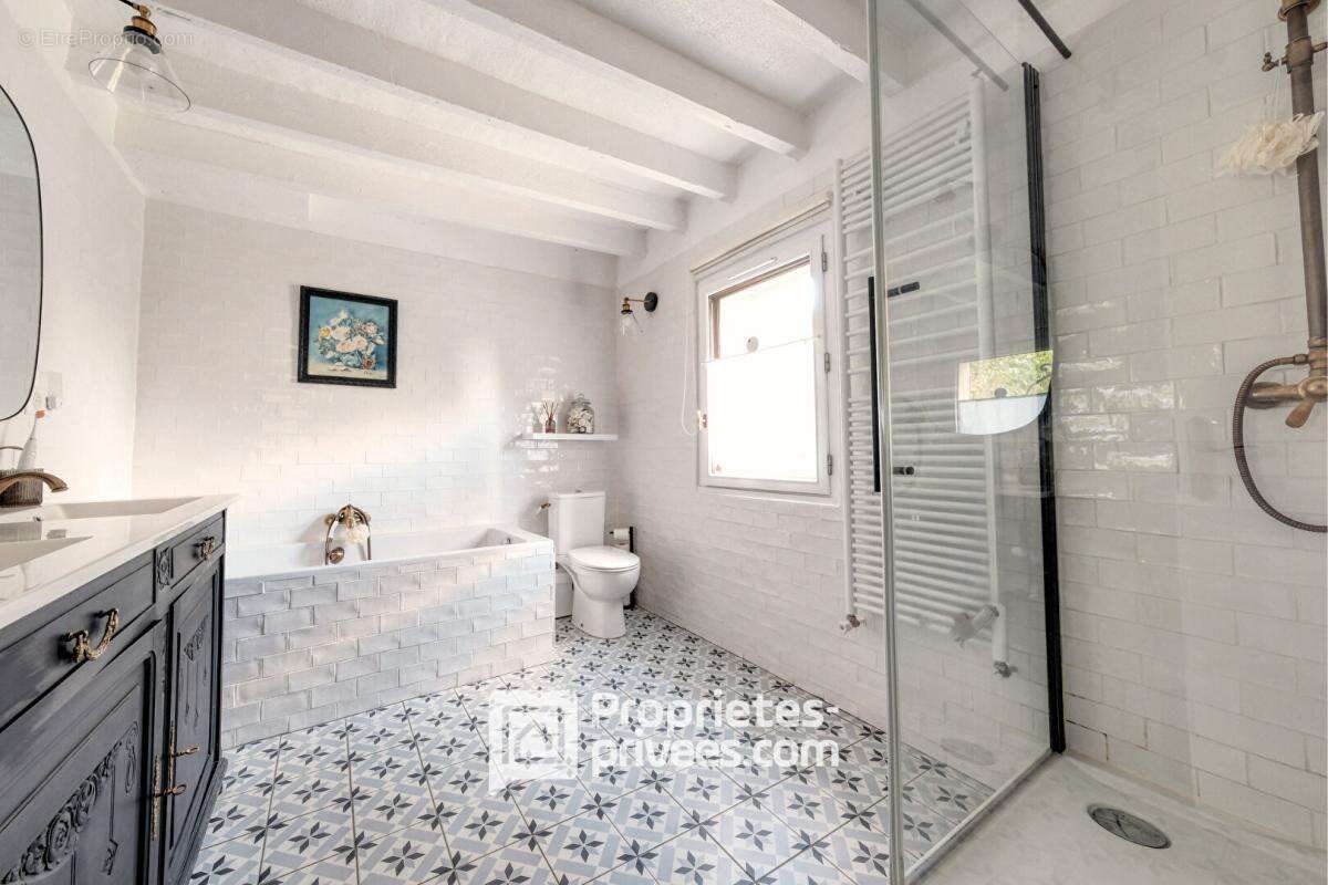 Maison à LIMOURS