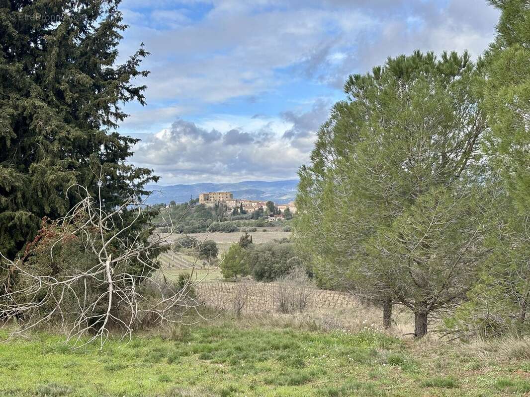 Maison à OUPIA