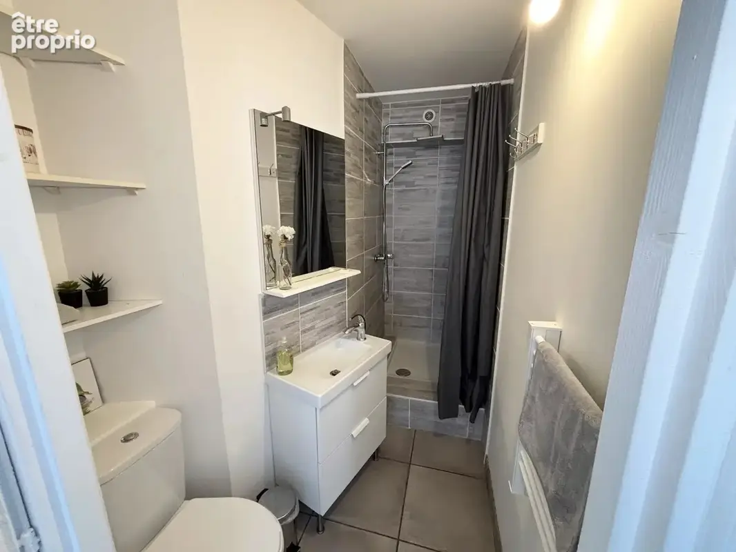 Clermont-Ferrand Hypercentre : Immeuble de rapport - 5 appartements et caves - photo 5