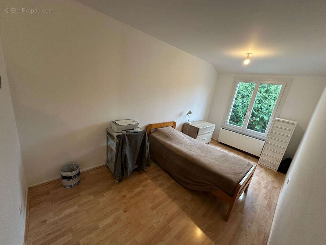 Maison à SAVIGNY-LE-TEMPLE