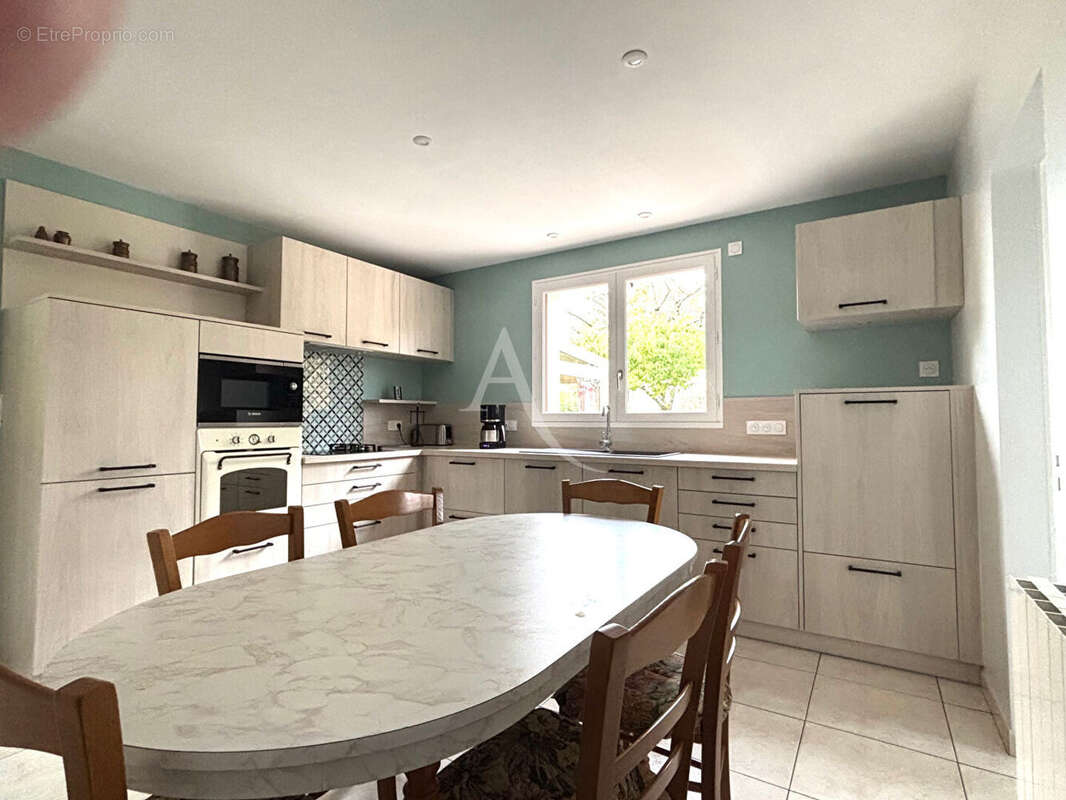 Maison à SAINT-MARS-DU-DESERT