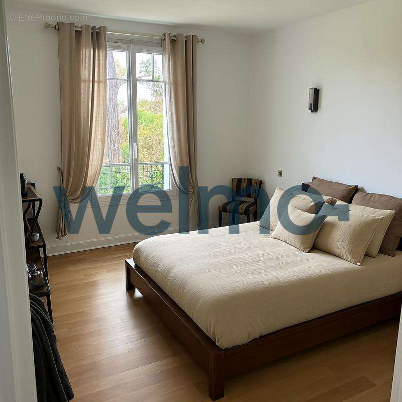 Maison à SARTROUVILLE