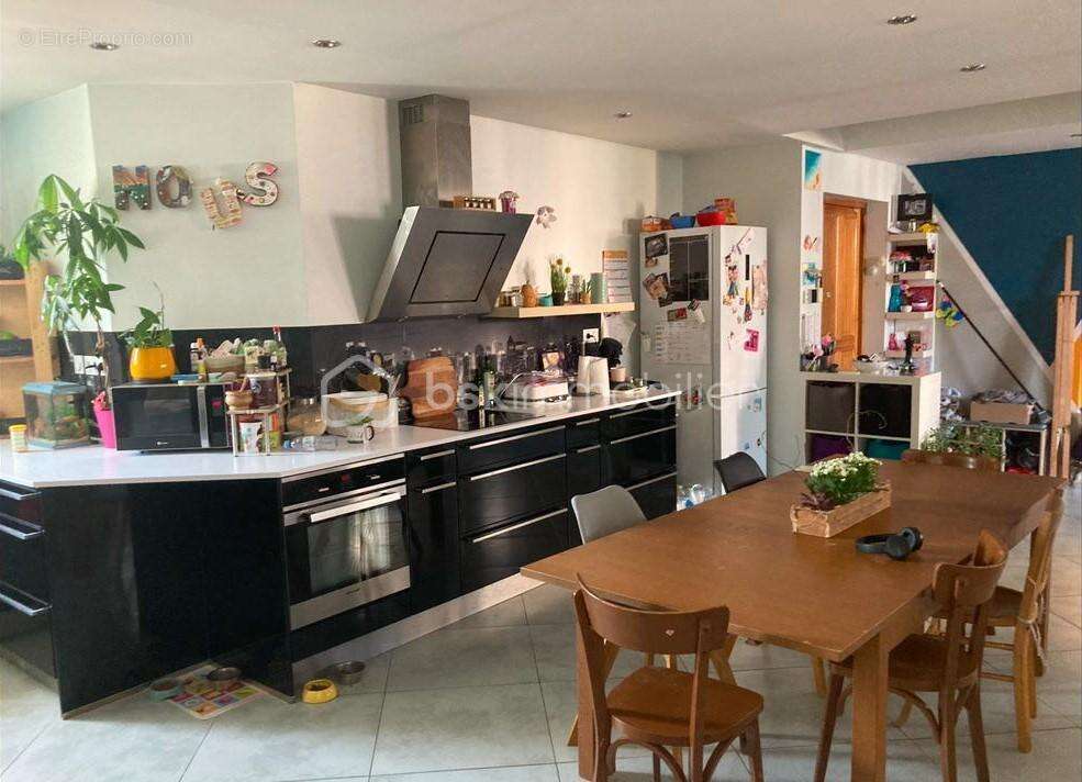 Appartement à BOURG-SAINT-ANDEOL