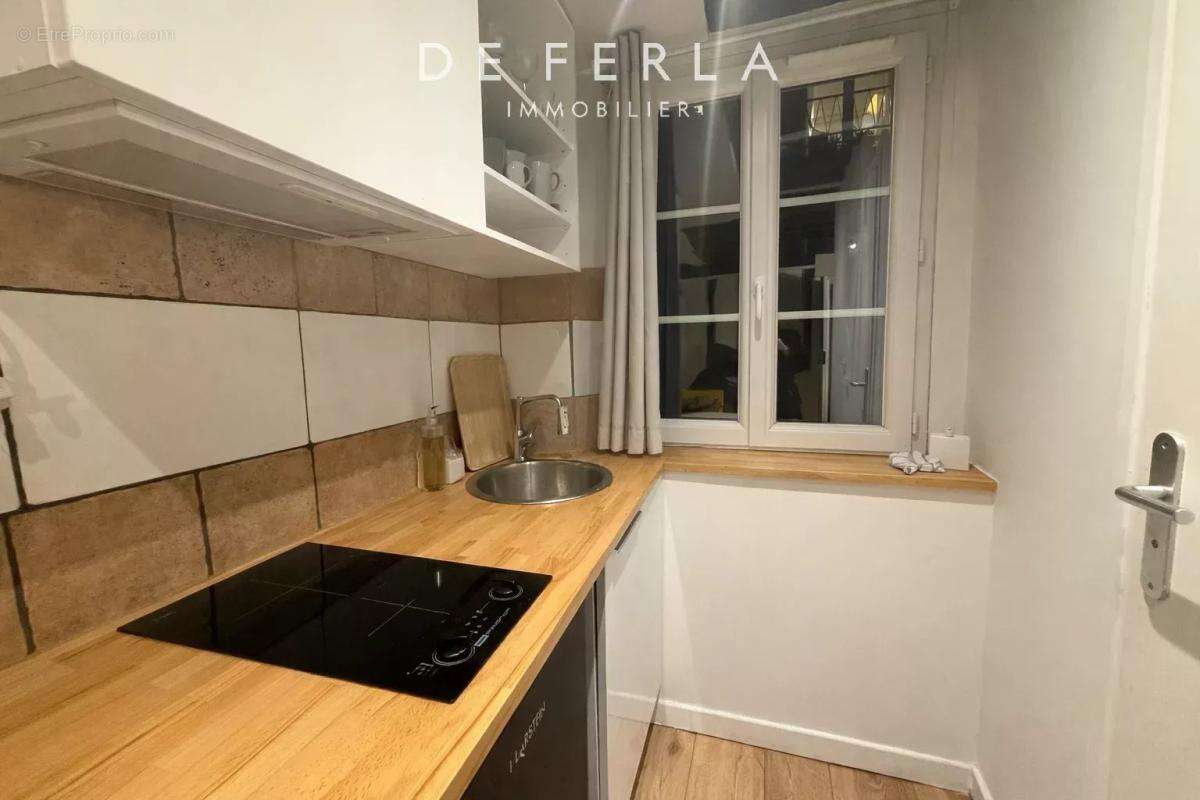 Appartement à PARIS-11E