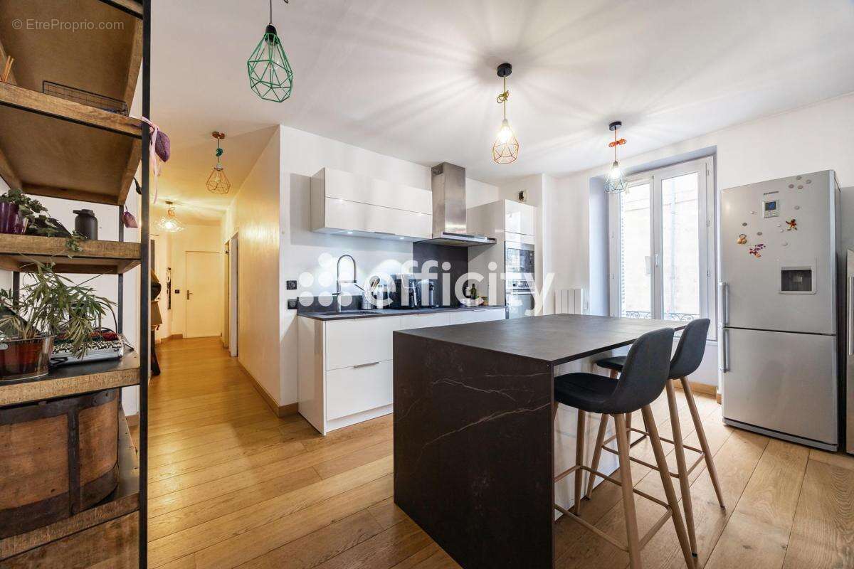 Appartement à BORDEAUX