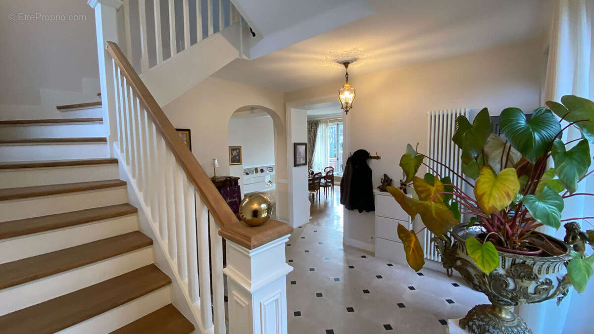 Maison à MAISONS-LAFFITTE