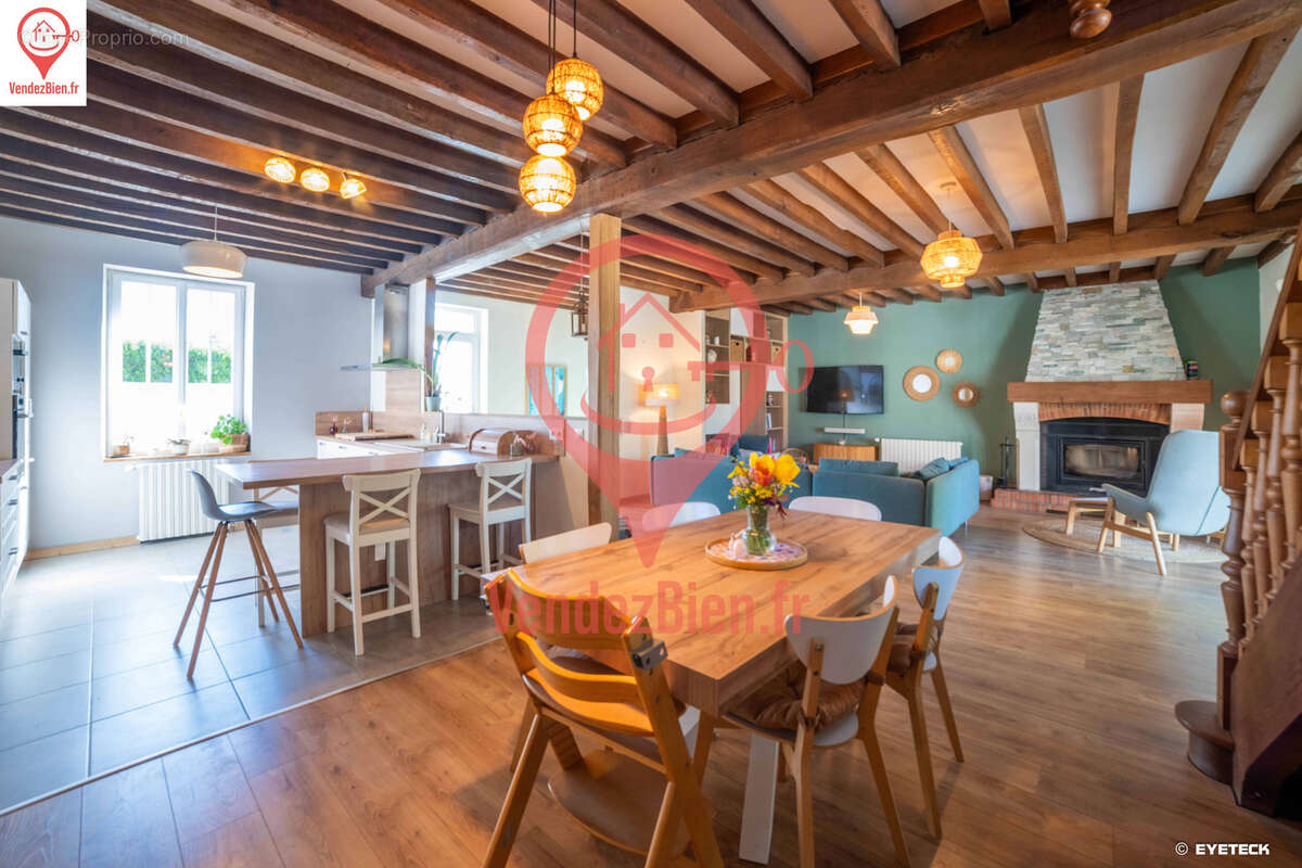 Maison à NEUVY-EN-SULLIAS