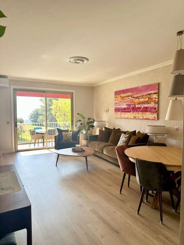 Appartement à CAGNES-SUR-MER