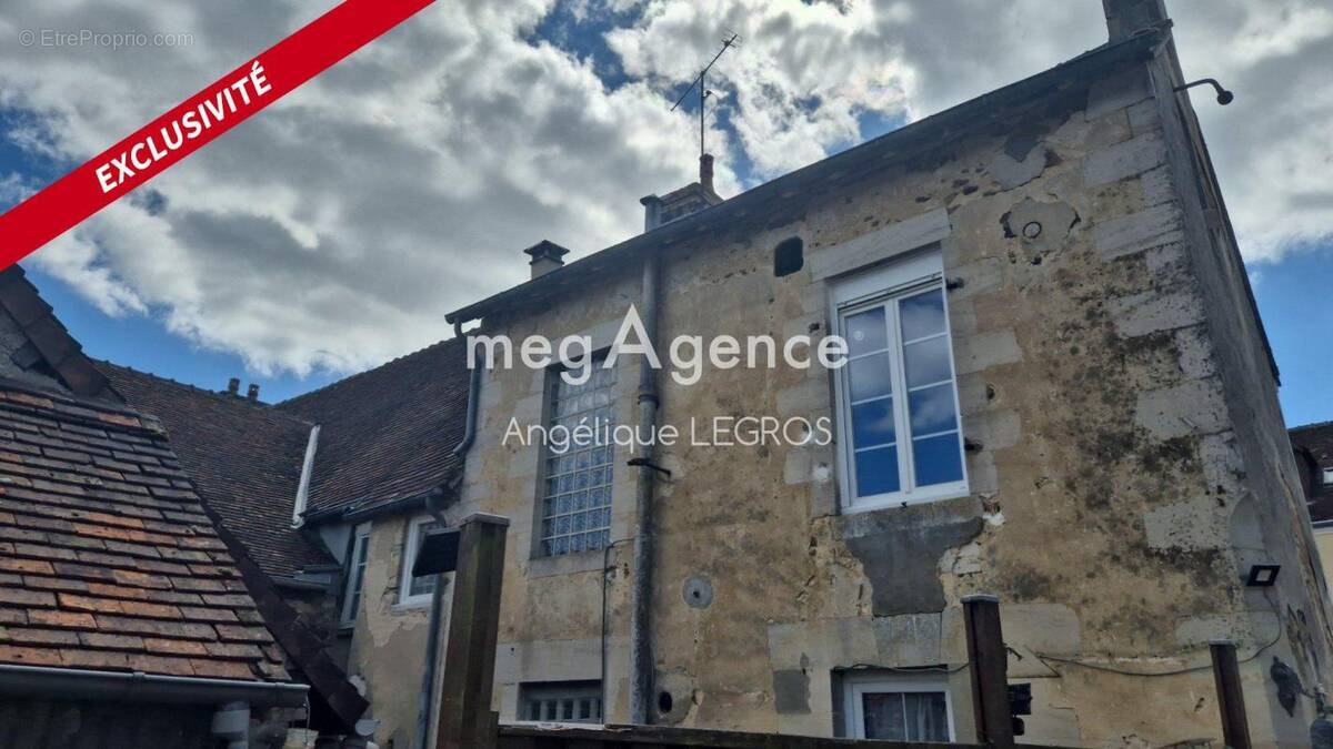Maison à NEUFCHATEL-EN-SAOSNOIS