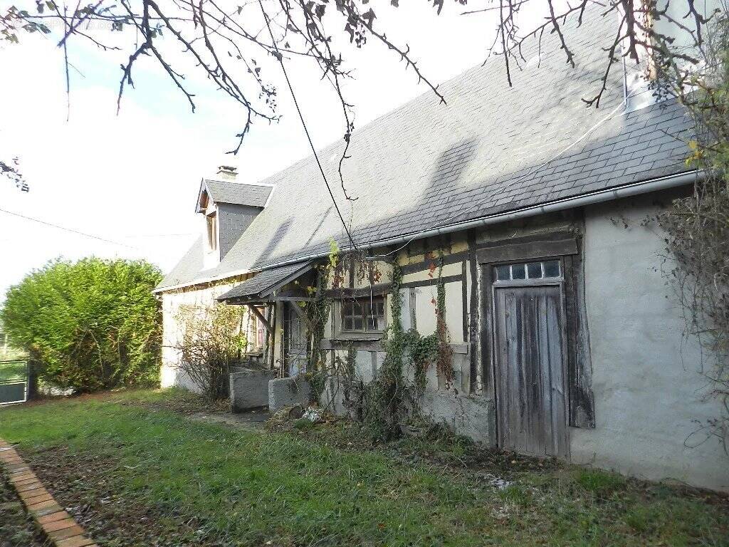 Maison à SAINT-PIERRE-SUR-DIVES