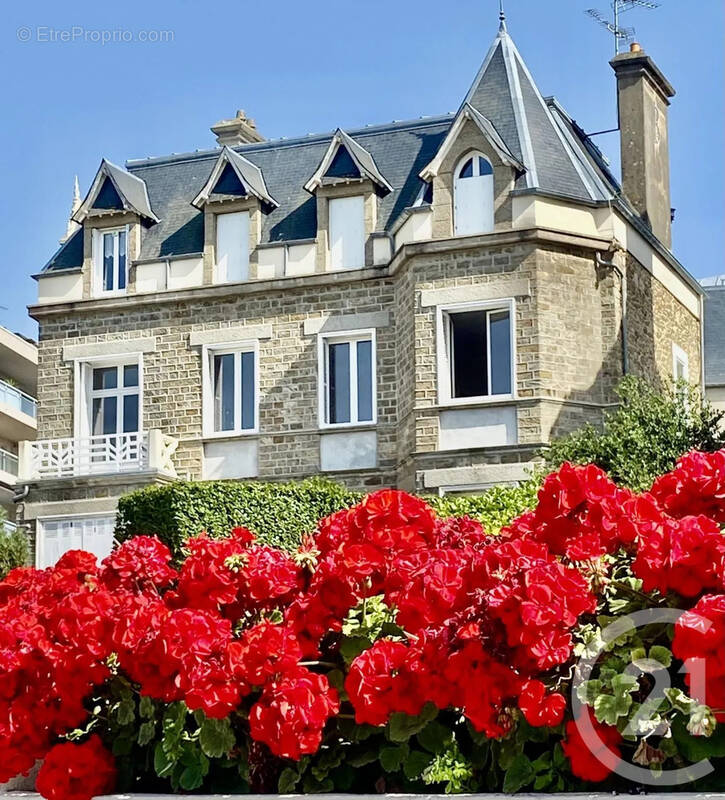 Appartement 80 m² à Dinard  - photo 3