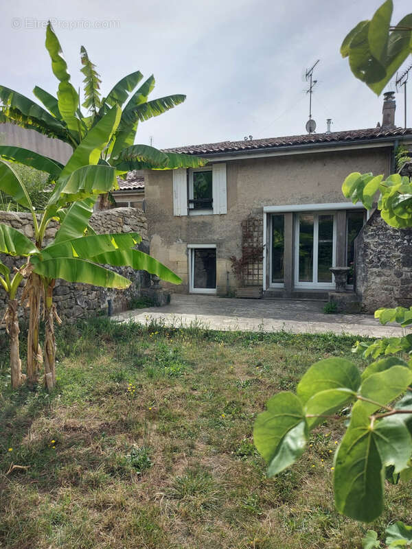 Maison à SAUVETERRE-DE-GUYENNE