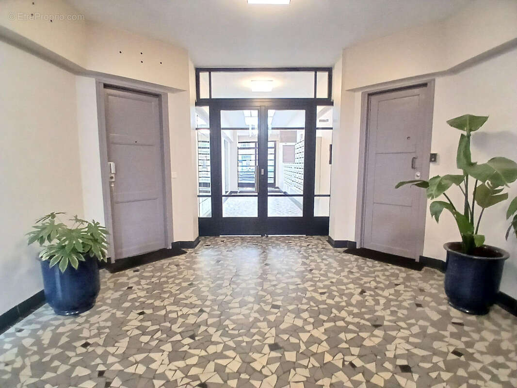 Appartement à PARIS-20E
