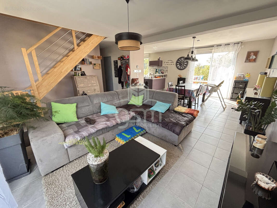 Maison à VILLEPERDUE