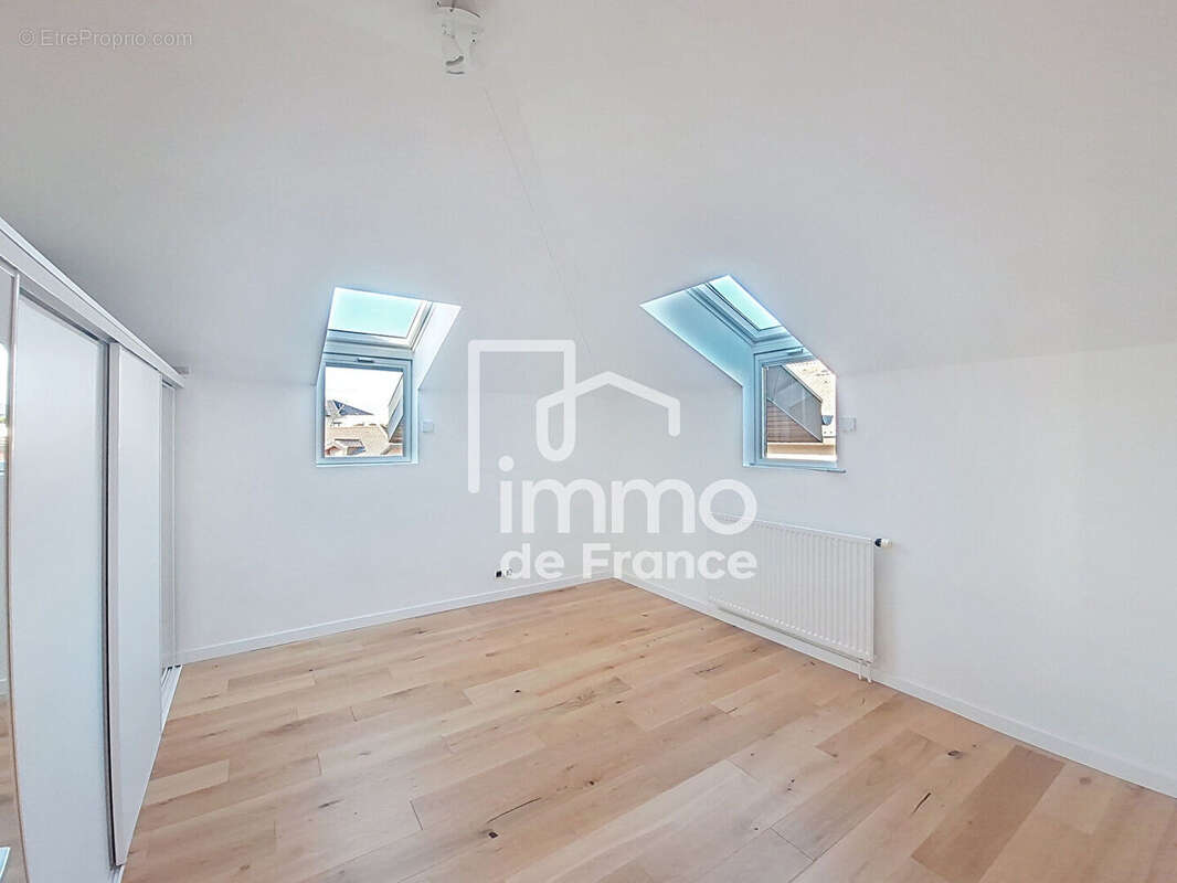 Maison à SAINT-JULIEN-EN-GENEVOIS