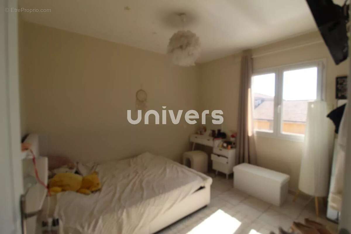 Maison à ETOILE-SUR-RHONE