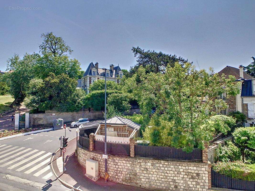 Appartement à ISSY-LES-MOULINEAUX