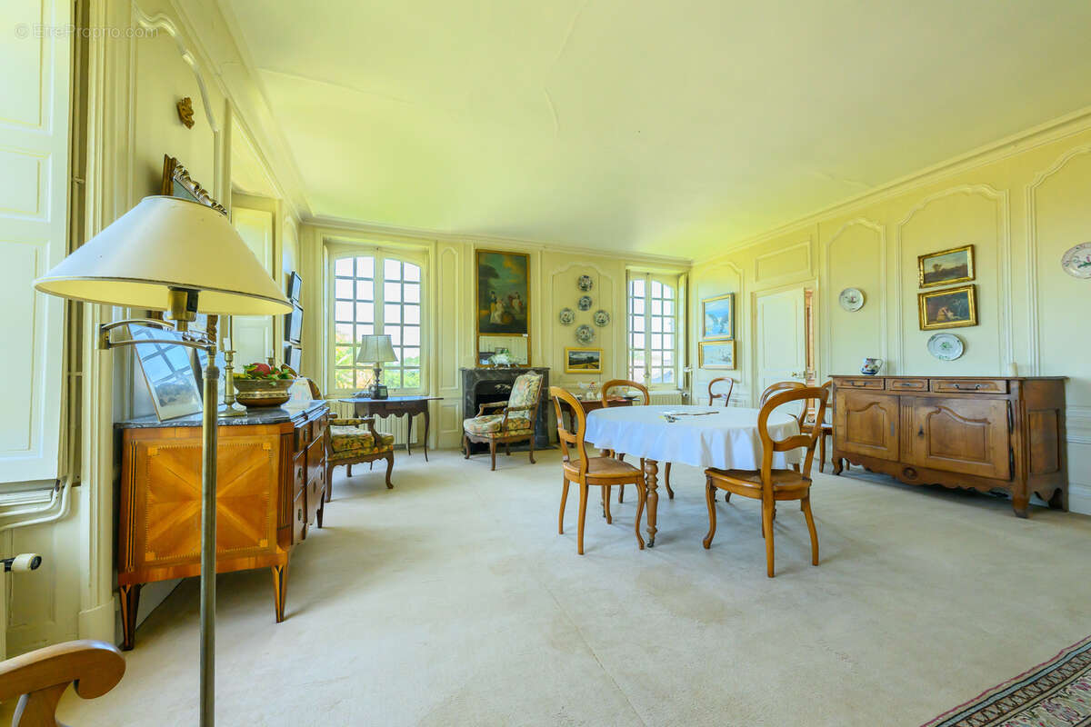 Appartement à AUMEVILLE-LESTRE