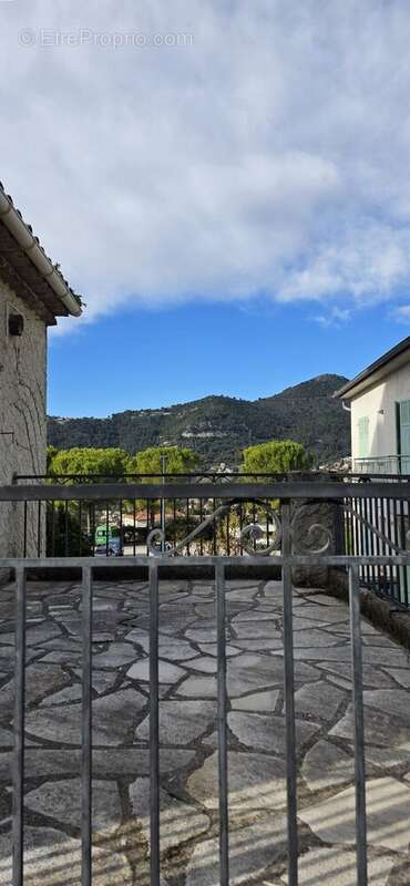 Maison à TOURRETTE-LEVENS