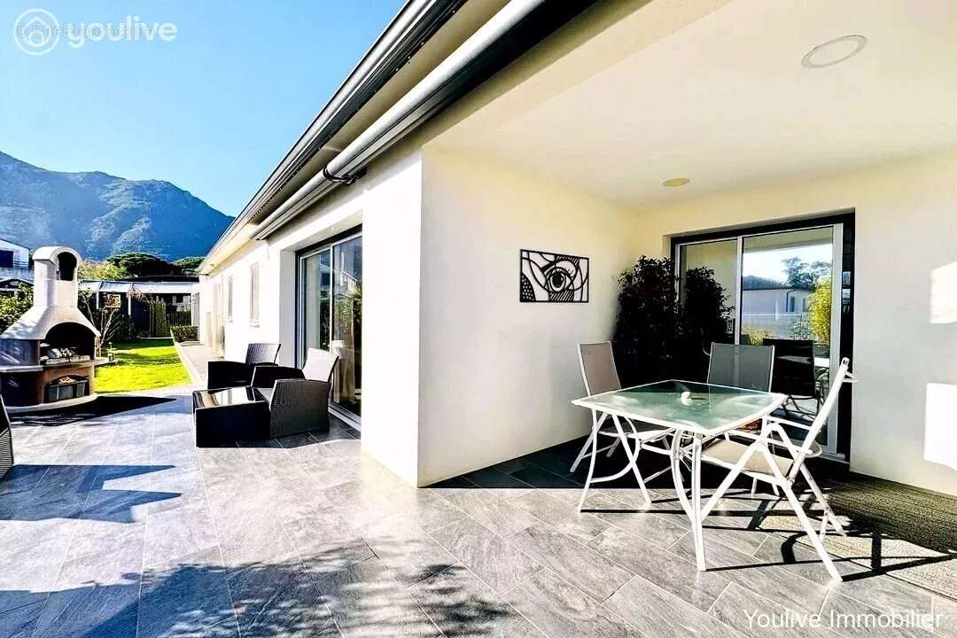 Maison à SANTA-MARIA-POGGIO