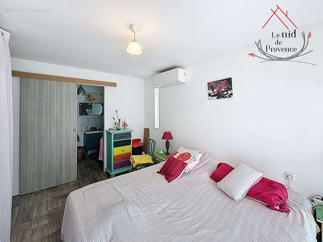 Maison à PERNES-LES-FONTAINES